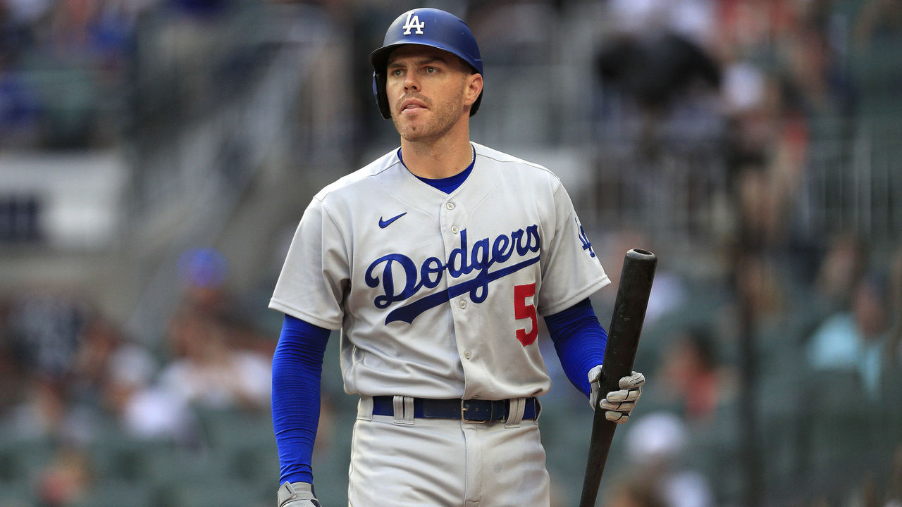 Dodgers news: Radio host retracts claim about Freeman's former