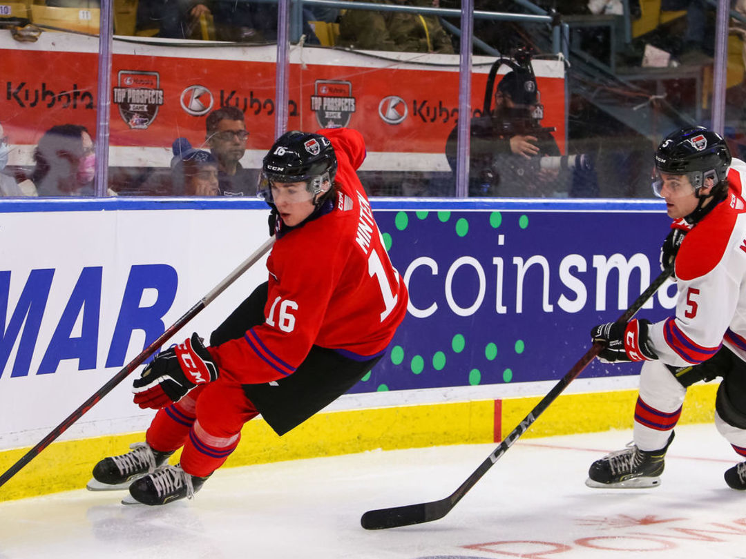 Maple Leafs draft Fraser Minten 38th overall