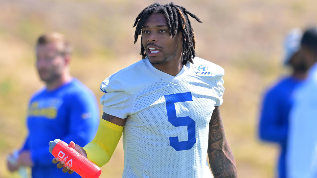 THOUSAND OAKS, CA - JUNE 8: Jalen Ramsey #5 of the Los Angeles Rams talks with players of the field during mini camp on June 8, 2022 at the team's facility at California Lutheran University in Thousand Oaks, California.