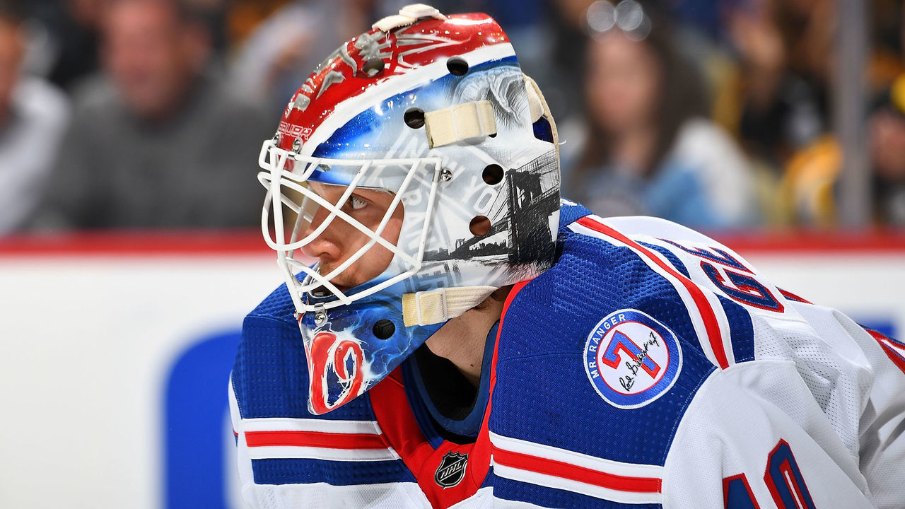 PITTSBURGH, PA - MAY 09: Alexandar Georgiev #40 of the New York Rangers defends the net against the Pittsburgh Penguins in Game Four of the First Round of the 2022 Stanley Cup Playoffs at PPG PAINTS Arena on May 9, 2022 in Pittsburgh, Pennsylvania.