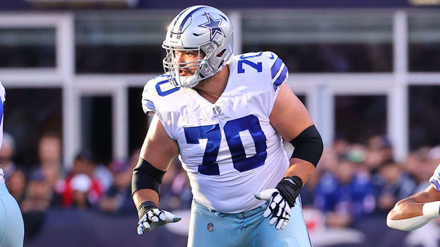 FOXBOROUGH, MA - OCTOBER 17: Dallas Cowboys guard Zack Martin (70) during the National Football League game between the New England Patriots and the Dallas Cowboys on October 17, 2021 at Gillette Stadium in Foxborough, MA.