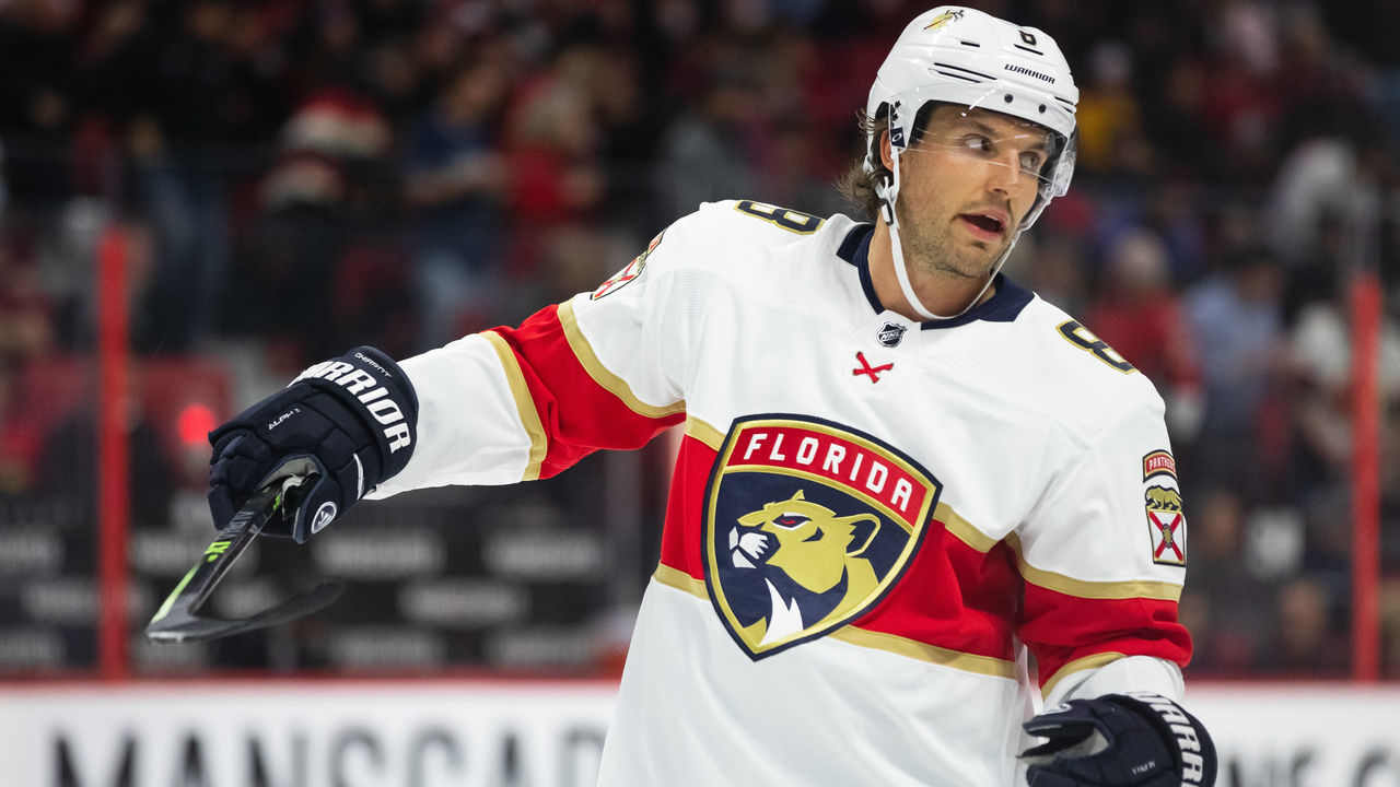 OTTAWA, ON - APRIL 28: Florida Panthers Defenceman Ben Chiarot (8) before a face-off during first period National Hockey League action between the Florida Panthers and Ottawa Senators on April 28, 2022, at Canadian Tire Centre in Ottawa, ON, Canada.