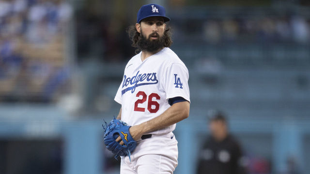 LOS ANGELES, CA - JULY 07: Los Angeles Dodgers starting pitcher Tony Gonsolin (26) on the mound facing the Chicago Cubs at Dodger Stadium on July 7, 2022 in Los Angeles, CA.