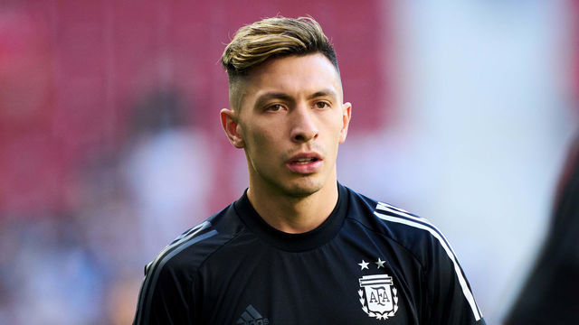 PAMPLONA, SPAIN - JUNE 05: Lisandro Martinez of Argentina looks on during the international friendly match between Argentina and Estonia at Estadio El Sadar on June 05, 2022 in Pamplona, Spain.