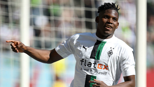 MOENCHENGLADBACH, GERMANY - MAY 14: Breel Embolo of Borussia Monchengladbach celebrates after scoring their side's fourth goal during the Bundesliga match between Borussia Moenchengladbach and TSG Hoffenheim at Borussia-Park on May 14, 2022 in Moenchengladbach, Germany.