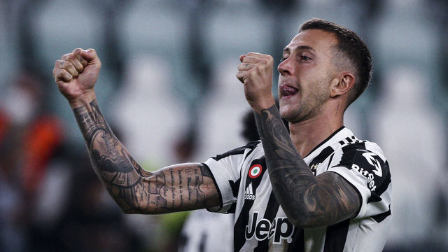 Juventus midfielder Federico Bernardeschi (20) celebrates victory after the Uefa Champions League group stage football match n.2 JUVENTUS - CHELSEA on September 29, 2021 at the Allianz Stadium in Turin, Piedmont, Italy. Final result: Juventus-Chelsea 1-0.