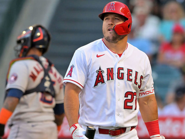 Trout expects to be 'wearing an Angels uniform next spring