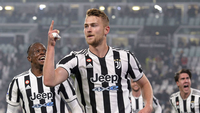 TURIN, ITALY - FEBRUARY 18: Matthijs de Ligt of Juventus celebrates after scoring his team's first goal during the Serie A match between Juventus and Torino FC at Allianz Stadium on February 18, 2022 in Turin, Italy.