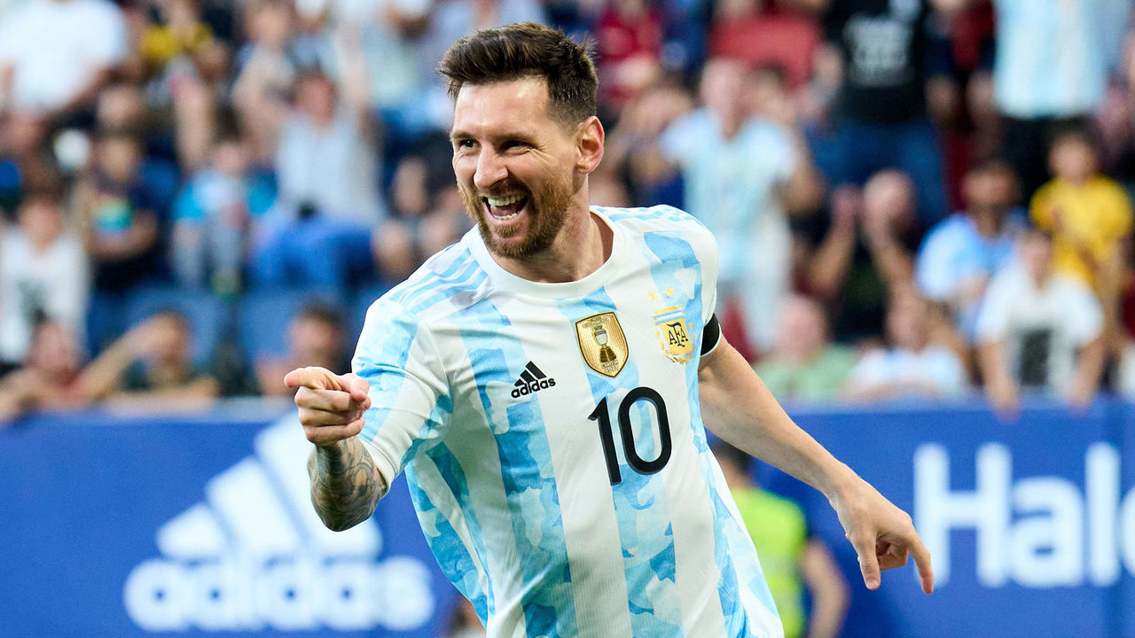 PAMPLONA, SPAIN - JUNE 05: Lionel Messi of Argentina celebrates after scoring his team's third goal during the international friendly match between Argentina and Estonia at Estadio El Sadar on June 05, 2022 in Pamplona, Spain.