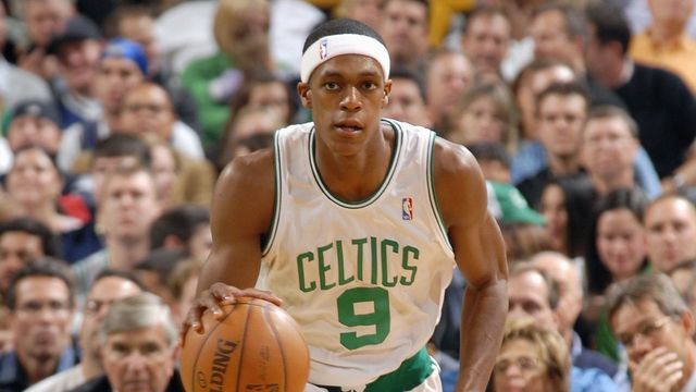 BOSTON - NOVEMBER 2: Rajon Rondo #9 of the Boston Celtics moves the ball up court during a game against the Washington Wizards at the TD Banknorth Garden on November 2, 2007 in Boston, Massachusetts. The Celtics won 103-83. NOTE TO USER: User expressly acknowledges and agrees that, by downloading and/or using this Photograph, user is consenting to the terms and conditions of the Getty Images License Agreement. Mandatory Copyright Notice: Copyright 2007 NBAE
