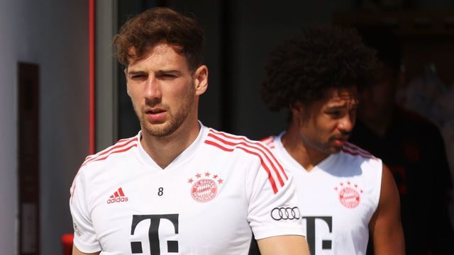 MUNICH, GERMANY - JULY 15: Leon Goretzka of FC Bayern München walks onto the training pitch before a training session of FC Bayern München at Saebener Strasse training ground on July 15, 2022 in Munich, Germany.
