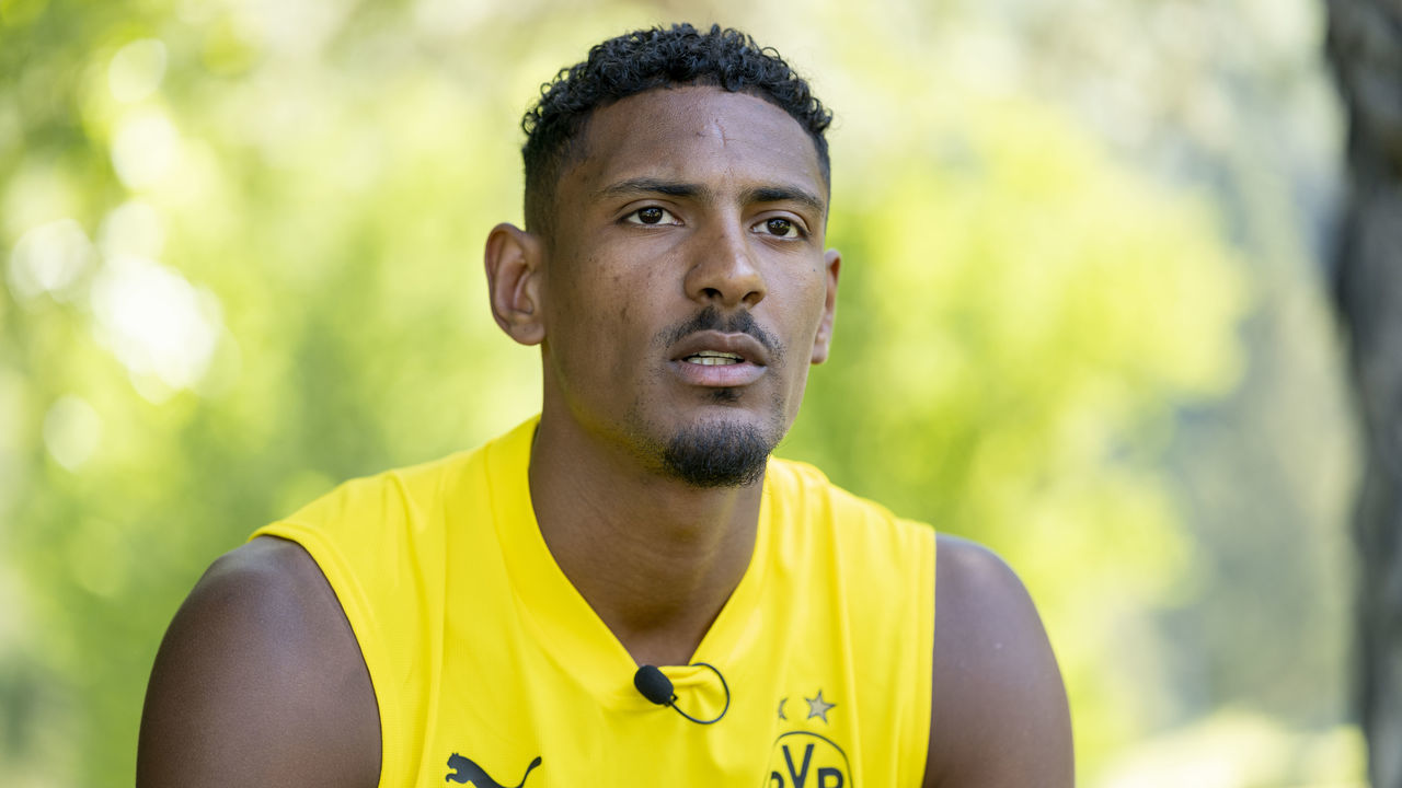 BAD RAGAZ, SWITZERLAND - JULY 17: Sebastien Haller of Borussia Dortmund during an interview at the Borussia Dortmund Training Camp on July 17, 2022 in Bad Ragaz.