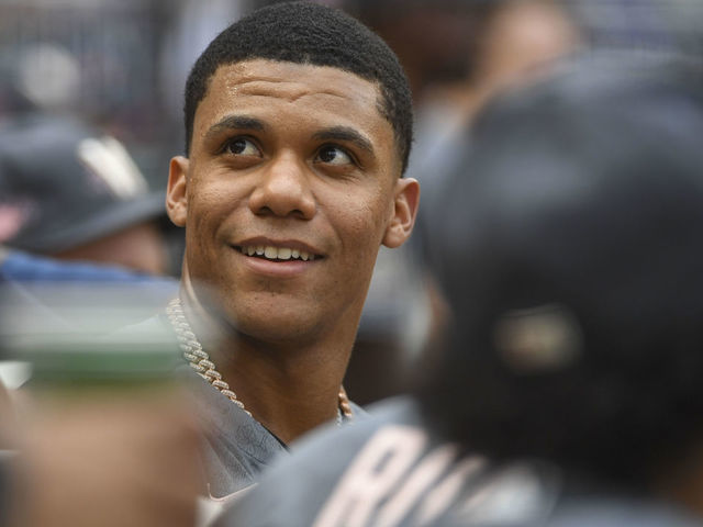 Washington Nationals right fielder Juan Soto (22) in action