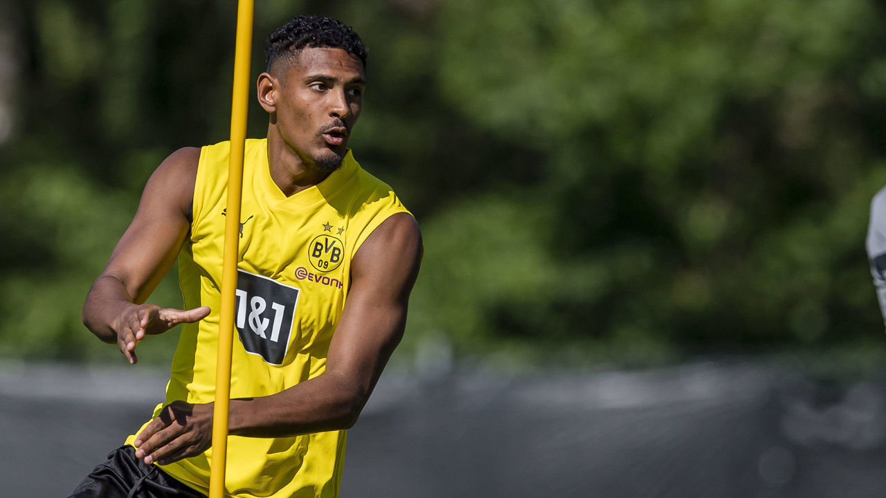 BAD RAGAZ, SWITZERLAND - JULY 17: Sebastien Haller of Borussia Dortmund during a training session at the Borussia Dortmund Training Camp on July 17, 2022 in Bad Ragaz.
