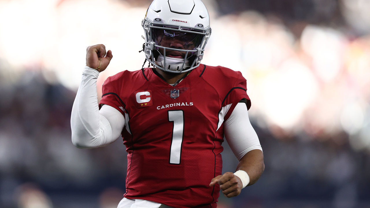 ARLINGTON, TEXAS - JANUARY 02: Kyler Murray #1 of the Arizona Cardinals reacts after a play during the first half against the Dallas Cowboys at AT&T Stadium on January 02, 2022 in Arlington, Texas.