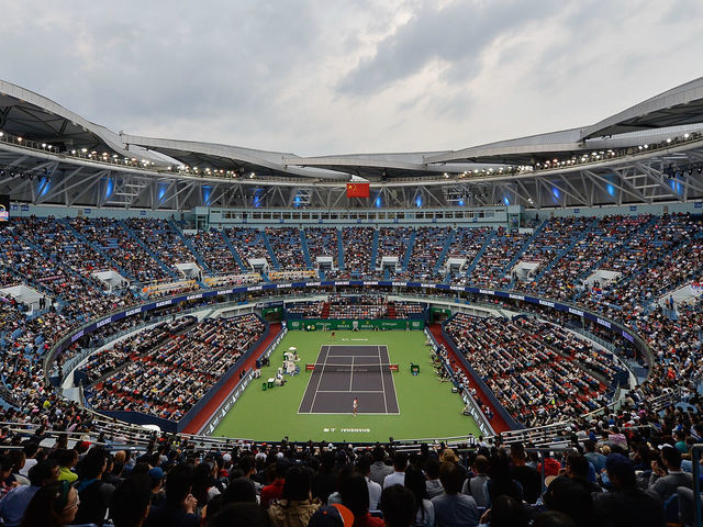 SHANGHAI, CHINA - OCTOBER 13: A general view of Novak Djokovic of Serbia hits a return against Alexander Zverev of Germany during their Singles - Semifinals match of the 2018 Rolex Shanghai Masters at Qi Zhong Tennis Centre on October 13, 2018 in Shanghai, China.