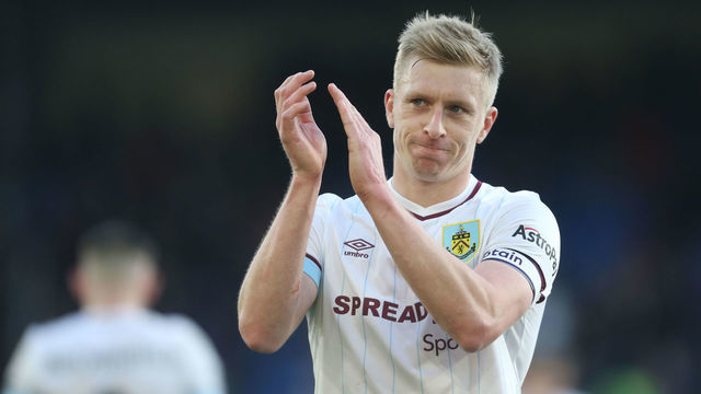 LONDON, ENGLAND - FEBRUARY 26: Burnley's Ben Mee applauds the fans at the final whistle during the Premier League match between Crystal Palace and Burnley at Selhurst Park on February 26, 2022 in London, United Kingdom.