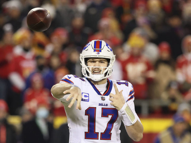 Football: NFL Playoffs: Buffalo Bills QB Josh Allen (17) in action, passing vs Kanas City Chiefs at Arrowhead Stadium. Kansas City, MO 1/23/2022 CREDIT: David E. Klutho
