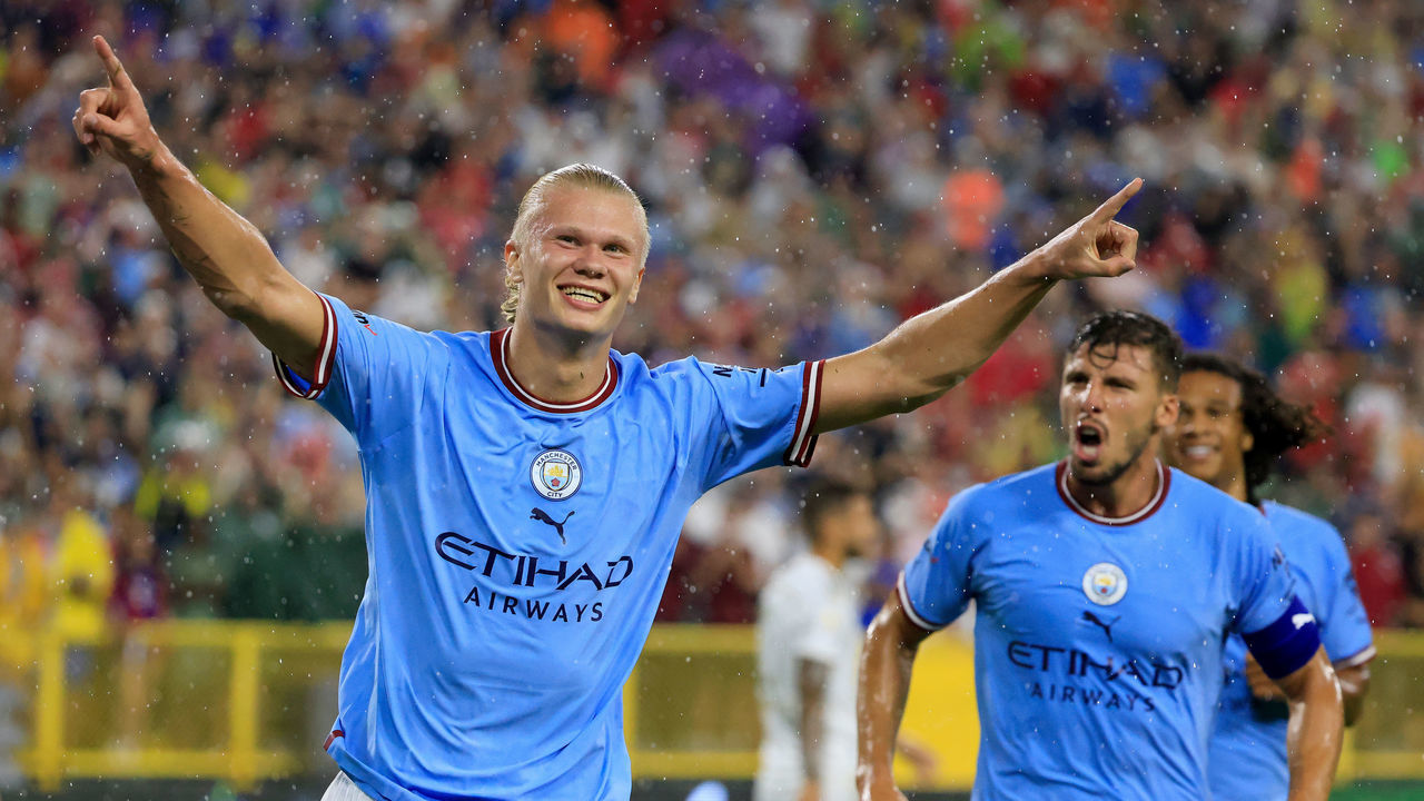 GREEN BAY, WISCONSIN - JULY 23: Erling Haaland of Manchester City celebrates after scoring their team's first goal during the pre-season friendly match between Bayern Munich and Manchester City at Lambeau Field on July 23, 2022 in Green Bay, Wisconsin.