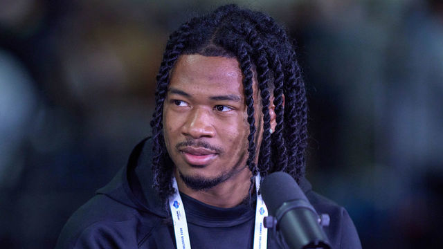 INDIANAPOLIS, IN - MARCH 02: Alabama wide receiver John Metchie answers questions from the media during the NFL Scouting Combine on March 2, 2022, at the Indiana Convention Center in Indianapolis, IN.