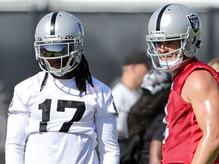 Raiders' Davante Adams suggests Derek Carr is Hall of Famer