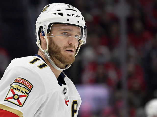WASHINGTON, DC - MAY 09: Panthers left wing Jonathan Huberdeau (11) looks up ice after a whistle during game 4 of the first round of the Stanley Cup Playoffs between the Florida Panthers and Washington Capitals National Hockey League game on May 9, 2022 at Capital One Arena in Washington, D.C..