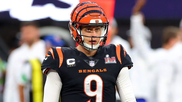 INGLEWOOD, CALIFORNIA - FEBRUARY 13: Joe Burrow #9 of the Cincinnati Bengals looks on in the second quarter during Super Bowl LVI against the Los Angeles Rams at SoFi Stadium on February 13, 2022 in Inglewood, California.