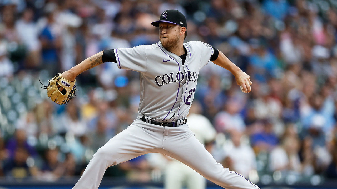 MILWAUKEE, WISCONSIN - JULY 25: Kyle Freeland #21 of the Colorado Rockies throws a pitch in the first inning against the Milwaukee Brewers at American Family Field on July 25, 2022 in Milwaukee, Wisconsin.