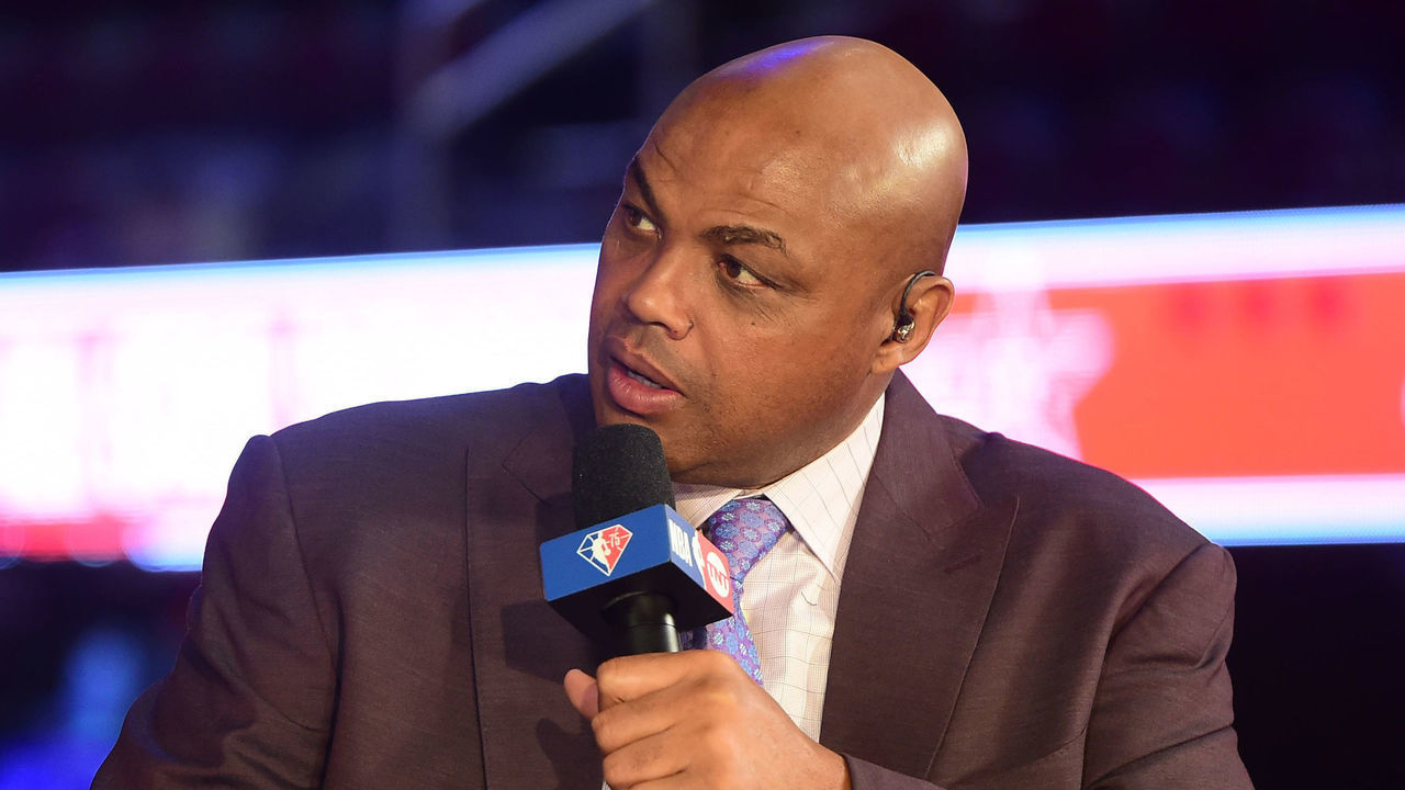 CLEVELAND, OH - FEBRUARY 19: NBA on TNT analysts, Kenny Smith and Charles Barkley report during State Farm All-Star Saturday Night on Saturday, February 19, 2022 at Rocket Mortgage FieldHouse in Cleveland, Ohio. NOTE TO USER: User expressly acknowledges and agrees that, by downloading and/or using this Photograph, user is consenting to the terms and conditions of the Getty Images License Agreement. Mandatory Copyright Notice: Copyright 2022 NBAE