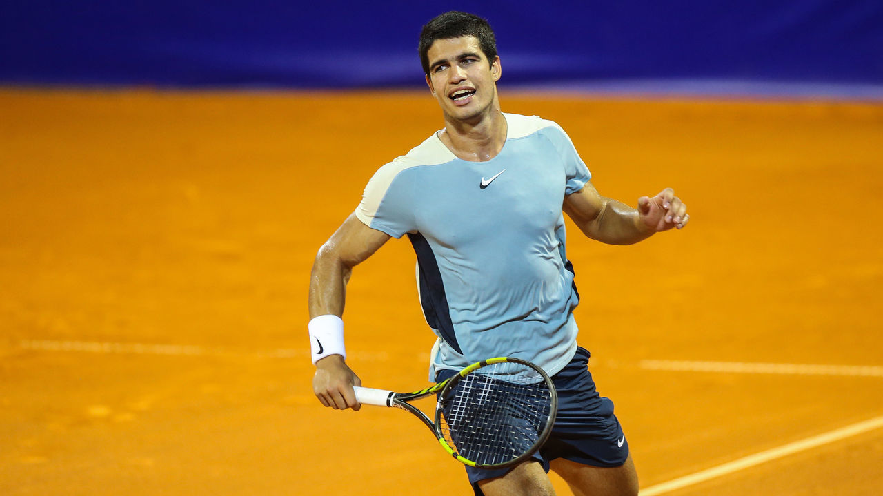 UMAG, CROATIA - JULY 29: Carlos Alcaraz of Spain play against Facundo Bagnis of Argentina during Croatia Open - Day 6 at Goran Ivanisevic Stadiumon July 29, 2022 in Umag, Croatia.