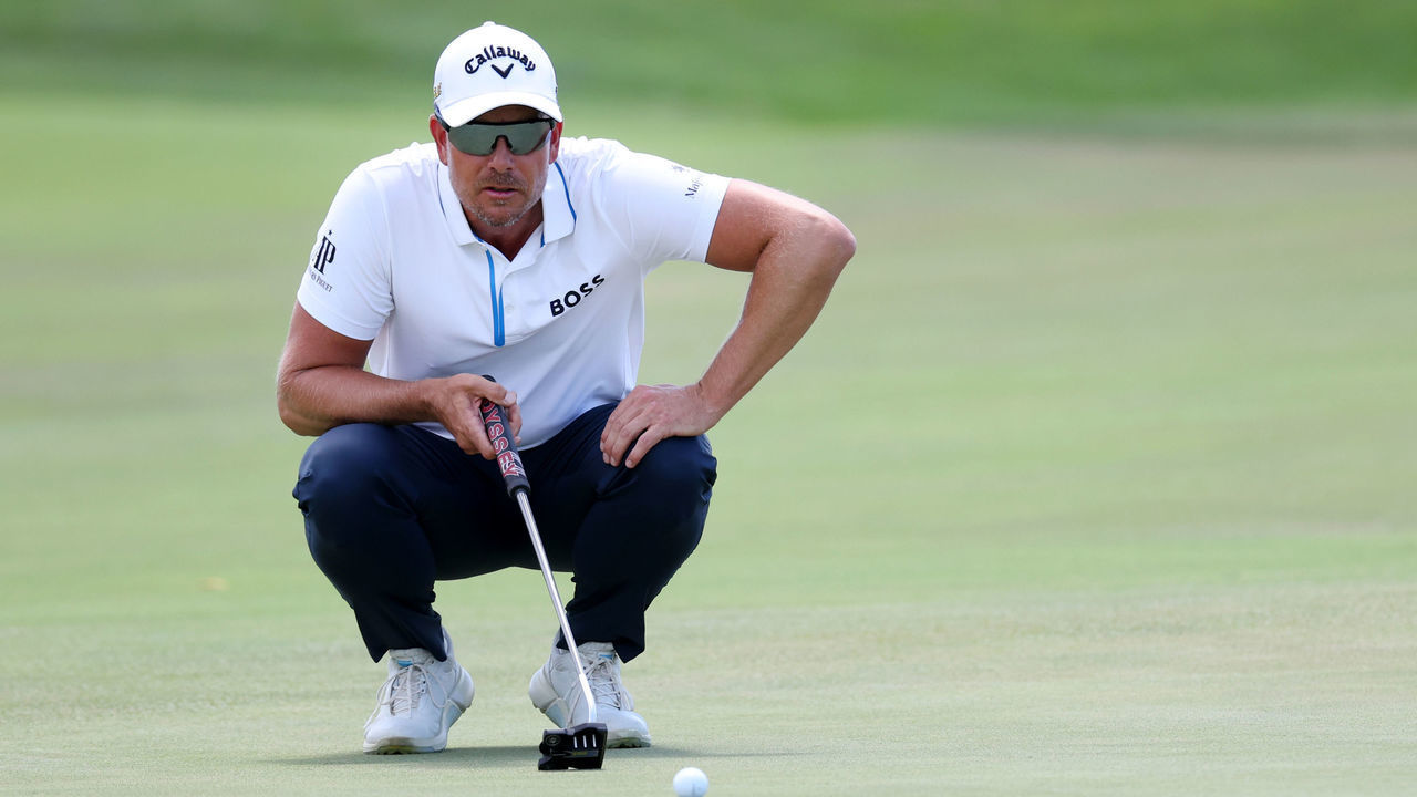 BEDMINSTER, NEW JERSEY - JULY 30: Henrik Stenson of Majesticks GC lines up a putt on the first green during day two of the LIV Golf Invitational - Bedminster at Trump National Golf Club Bedminster on July 30, 2022 in Bedminster, New Jersey.