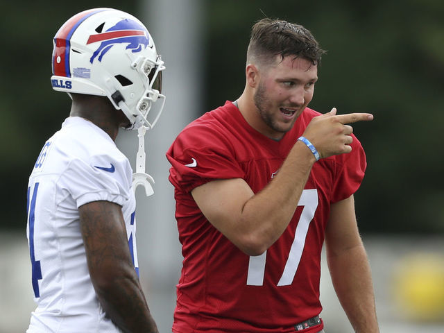 WATCH: Josh Allen, Jordan Phillips get in shoving fight at Bills camp