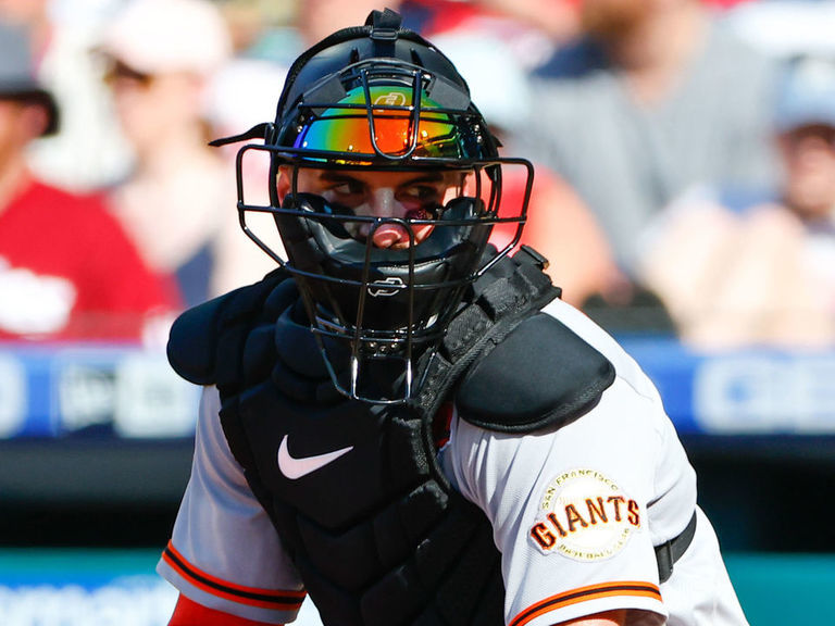 Report Mariners acquire Casali, Boyd from Giants