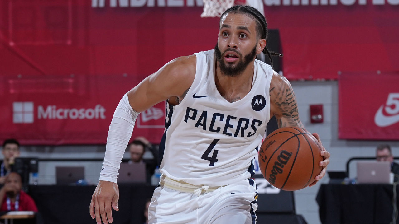 LAS VEGAS, NV - JULY 12: Duane Washington Jr. #4 of the Indiana Pacers dribbles the ball during the game against the Detroit Pistons during the 2022 NBA Summer League on July 12, 2022 at the Cox Pavilion in Las Vegas, Nevada NOTE TO USER: User expressly acknowledges and agrees that, by downloading and/or using this Photograph, user is consenting to the terms and conditions of the Getty Images License Agreement. Mandatory Copyright Notice: Copyright 2022 NBAE