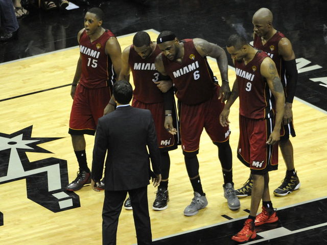 Gatorade takes a shot at a cramping LeBron on Twitter