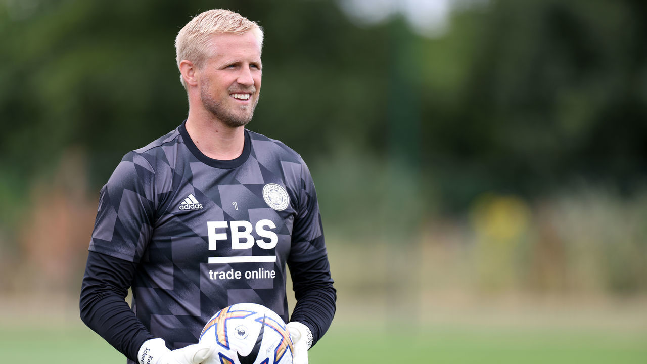 LEICESTER, ENGLAND - JULY 21: Kasper Schmeichel of Leicester City during the Leicester City training session at Leicester City Training Ground, Seagrave on July 21st, 2022 in Leicester, United Kingdom.
