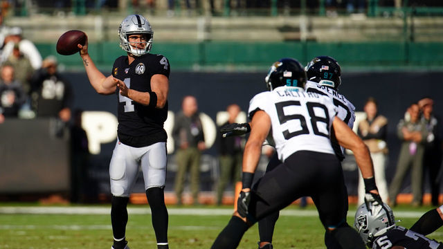 OAKLAND, CALIFORNIA - DECEMBER 15: Derek Carr #4 of the Oakland Raiders throws a pass during the first half against the Jacksonville Jaguars at RingCentral Coliseum on December 15, 2019 in Oakland, California.
