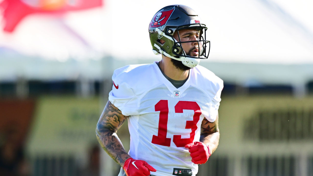 TAMPA, FLORIDA - JULY 27: Mike Evans #13 of the Tampa Bay Buccaneers looks on during the 2022 Buccaneers Training Camp AdventHealth Training Center on July 27, 2022 in Tampa, Florida.