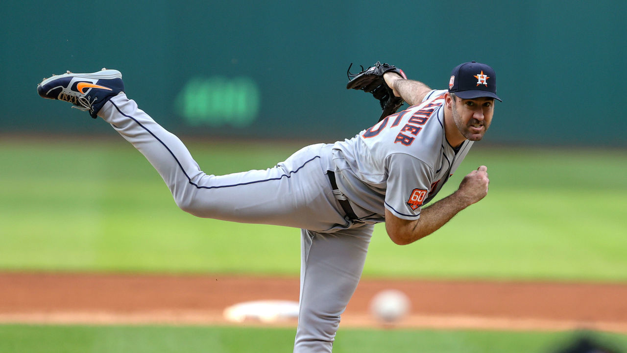 CLEVELAND, OH - AUGUST 04: Houston Astros starting pitcher Justin Verlander (35) delivers a pitch to the plate during the first inning of the the Major League Baseball game between the Houston Astros and Cleveland Guardians on August 4, 2022, at Progressive Field in Cleveland, OH.