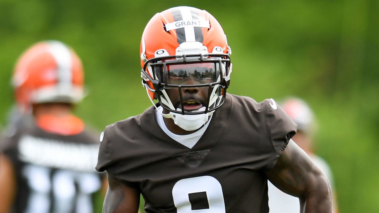 BEREA, OH - MAY 25: Jakeem Grant Sr. #9 of the Cleveland Browns runs a drill during the Cleveland Browns OTAs at CrossCountry Mortgage Campus on May 25, 2022 in Berea, Ohio.