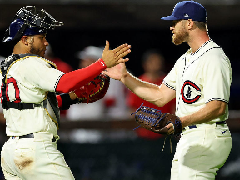 Chicago Cubs soak up atmosphere at Field of Dreams game