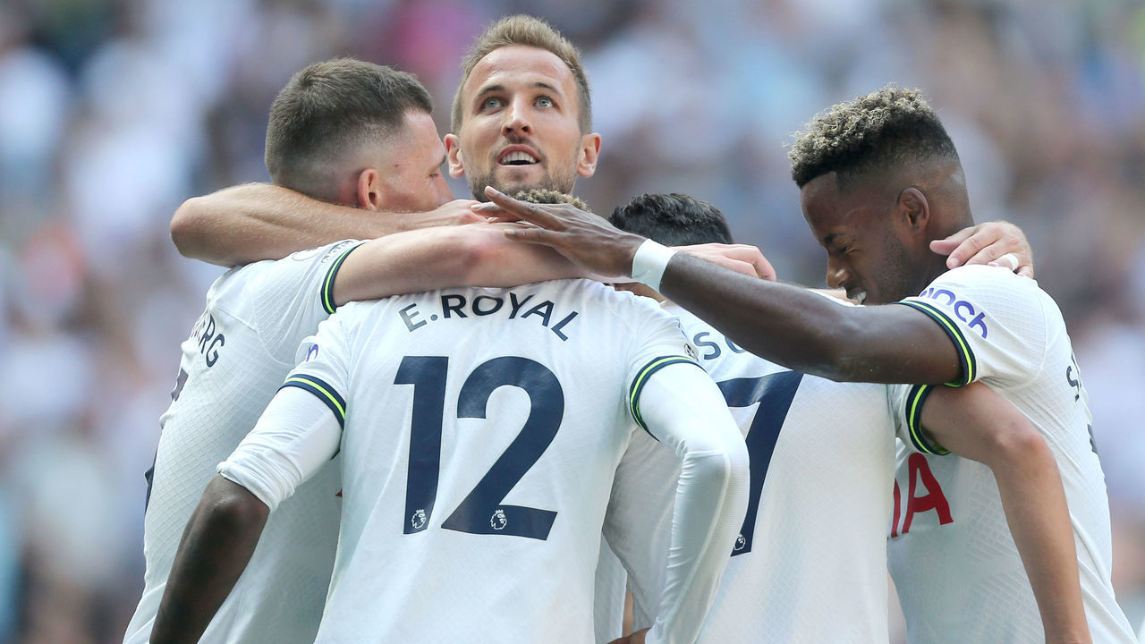LONDON, ENGLAND - AUGUST 06: Tottenham Hotspur players celebrate their third goal set up by Emerson Royal during the Premier League match between Tottenham Hotspur and Southampton FC at Tottenham Hotspur Stadium on August 6, 2022 in London, United Kingdom.
