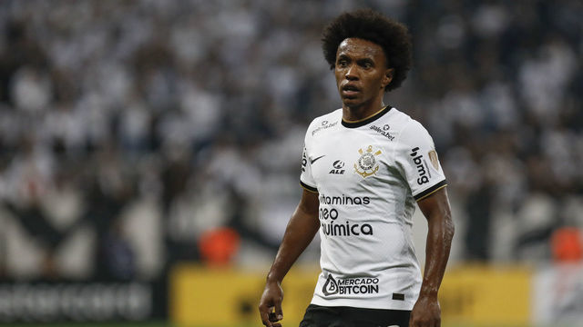 SAO PAULO, BRAZIL - MAY 26: Willian of Corinthians looks on during a match between Corinthians and Always Ready as part of Group E of Copa CONMEBOL Libertadores 2022 at Neo Quimica Arena on May 26, 2022 in Sao Paulo, Brazil.
