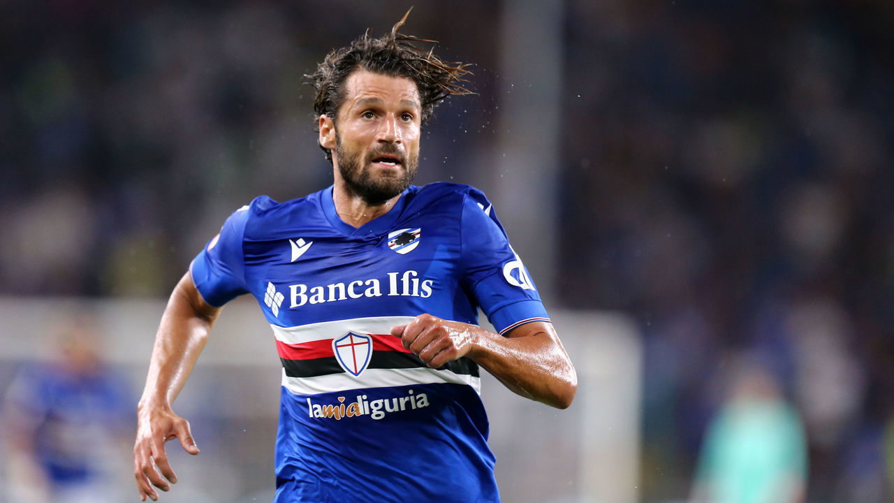 GENOA, ITALY - AUGUST 05: Antonio Candreva of UC Sampdoria looks on during the Coppa Italia match between UC Sampdoria and Reggina 1914 at Luigi Ferraris Stadium on August 5, 2022 in Genoa, Italy.