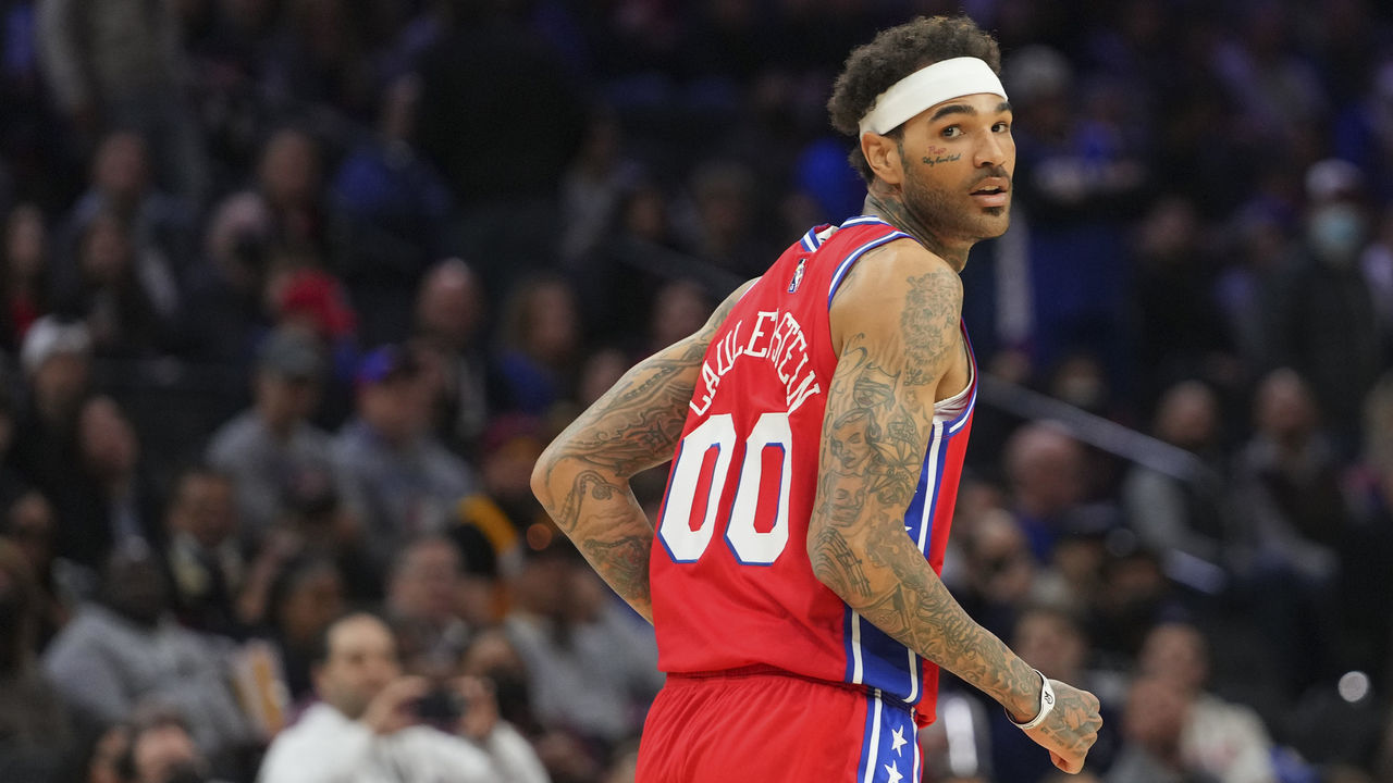 PHILADELPHIA, PA - MARCH 02: Willie Cauley-Stein #00 of the Philadelphia 76ers looks on against the New York Knicks at the Wells Fargo Center on March 2, 2022 in Philadelphia, Pennsylvania. The 76ers defeated the Knicks 123-108.