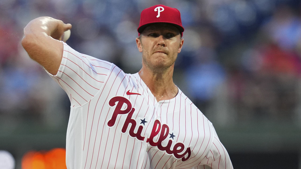 PHILADELPHIA, PA - AUGUST 10: Noah Syndergaard #43 of the Philadelphia Phillies throws a pitch against the Miami Marlins at Citizens Bank Park on August 10, 2022 in Philadelphia, Pennsylvania. The Phillies defeated the Marlins 4-3.