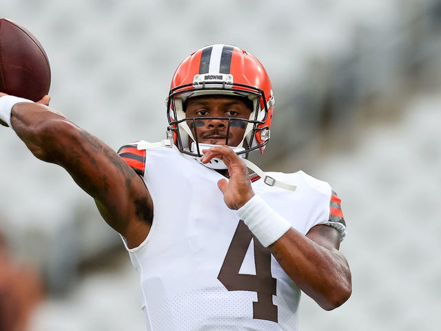 Deshaun Watson apologizes, then struggles in Cleveland Browns