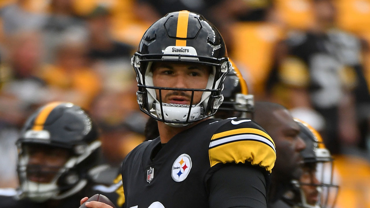 Mitch Trubisky named captain and starter for Pittsburgh Steelers