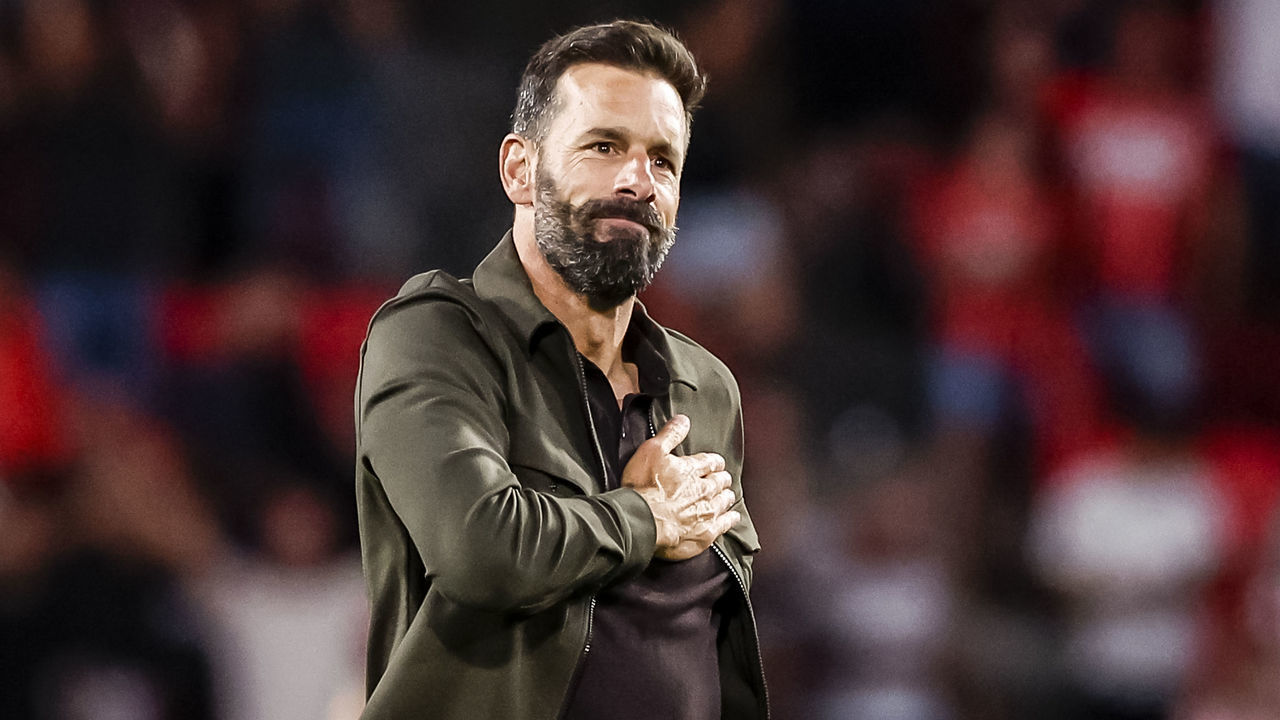 EINDHOVEN, NETHERLANDS - AUGUST 09: coach Ruud van Nistelrooij of PSV looks on after the UEFA Champions League Third Qualifying Round Second Legmatch between PSV Eindhoven and AS Monaco at Phillips Stadium on August 9, 2022 in Eindhoven, Netherlands.