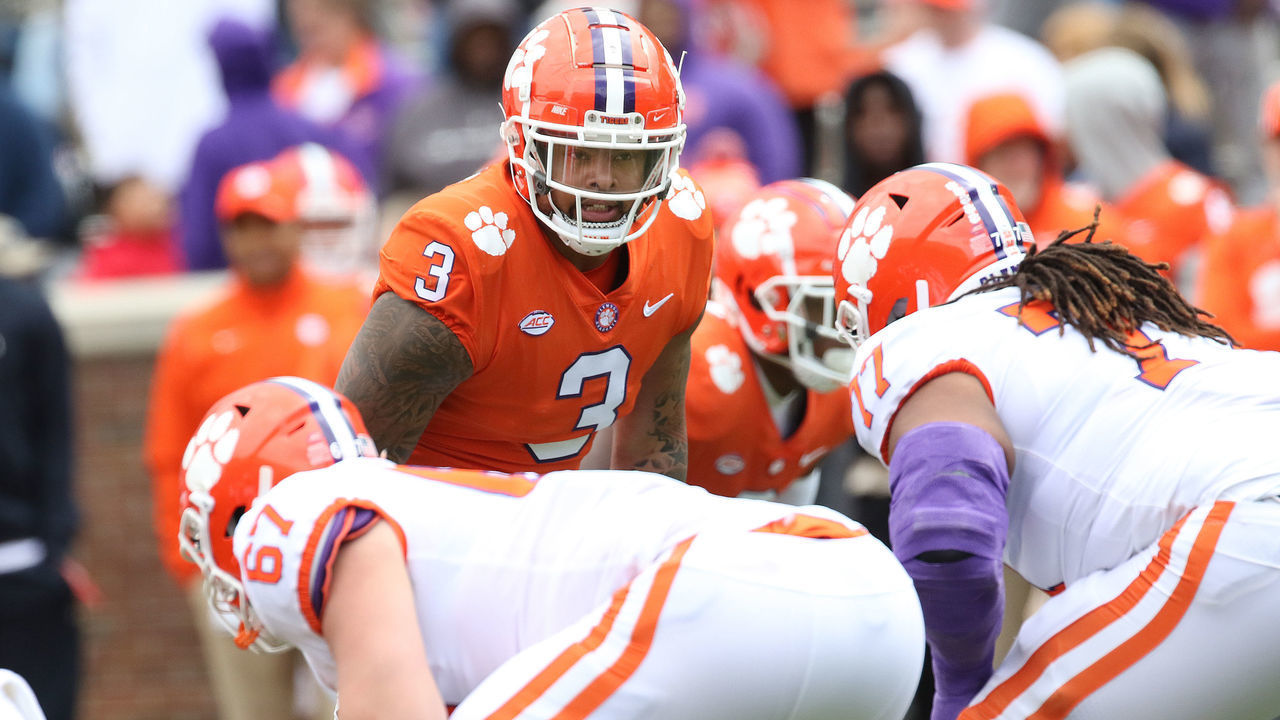 CLEMSON, SC - APRIL 09: Clemson defensive end Xavier Thomas (3) during the annual Clemson Orange and White Spring football game on April 9, 2022 at Clemson Memorial Stadium in Clemson, S.C.